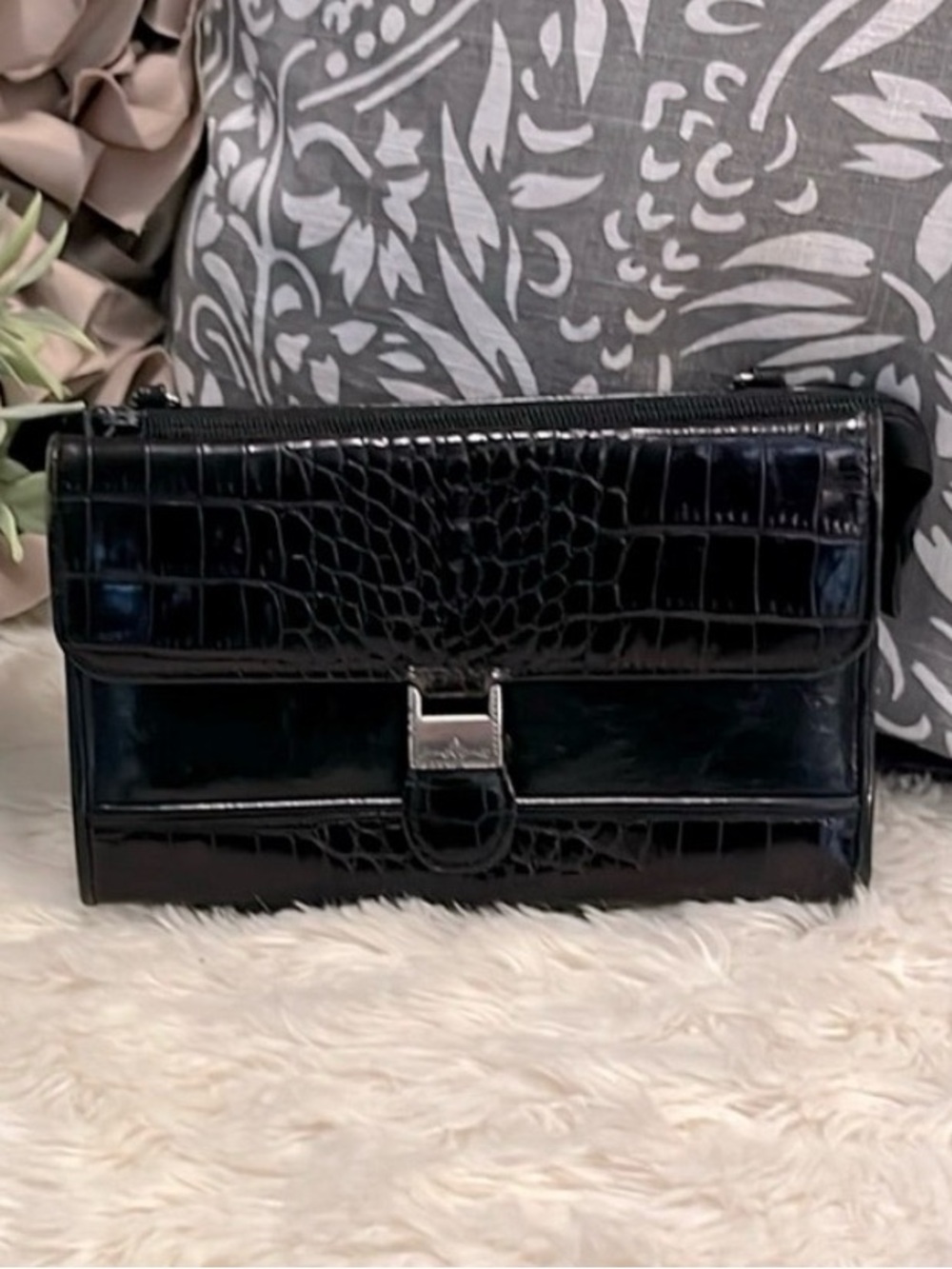 Brighton Women’s Black Leather Snake Embossed Leather Wallet Clutch Wristlet